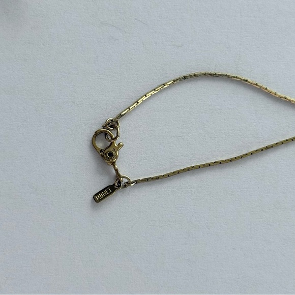 Elegant Gold Tone Monet Butterfly Necklace - Picture 6 of 6